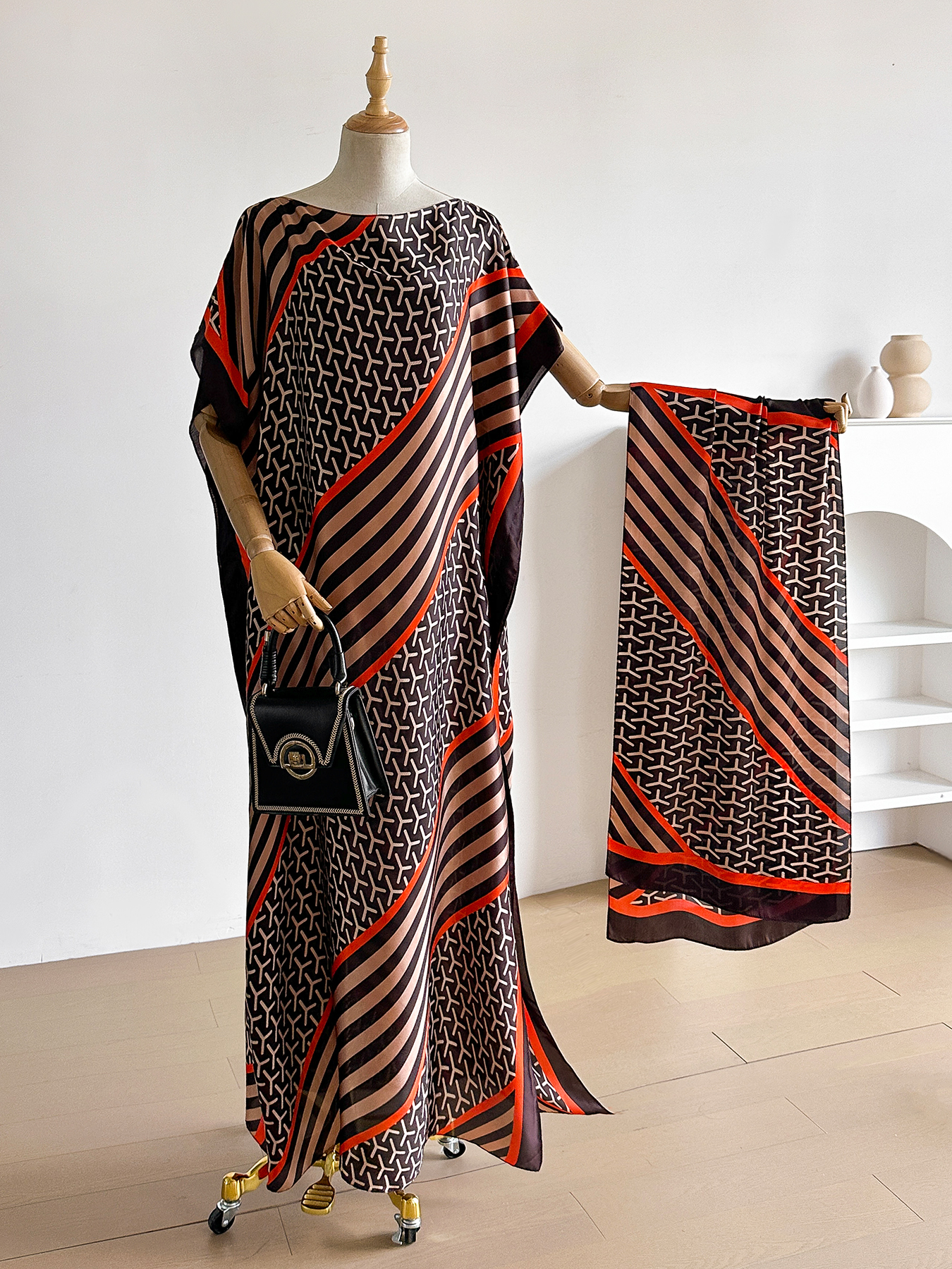 Abaya en satin à rayures géométriques avec hijab, robe kaftan maxi ample pour femmes musulmanes africaines, tenue de plage estivale