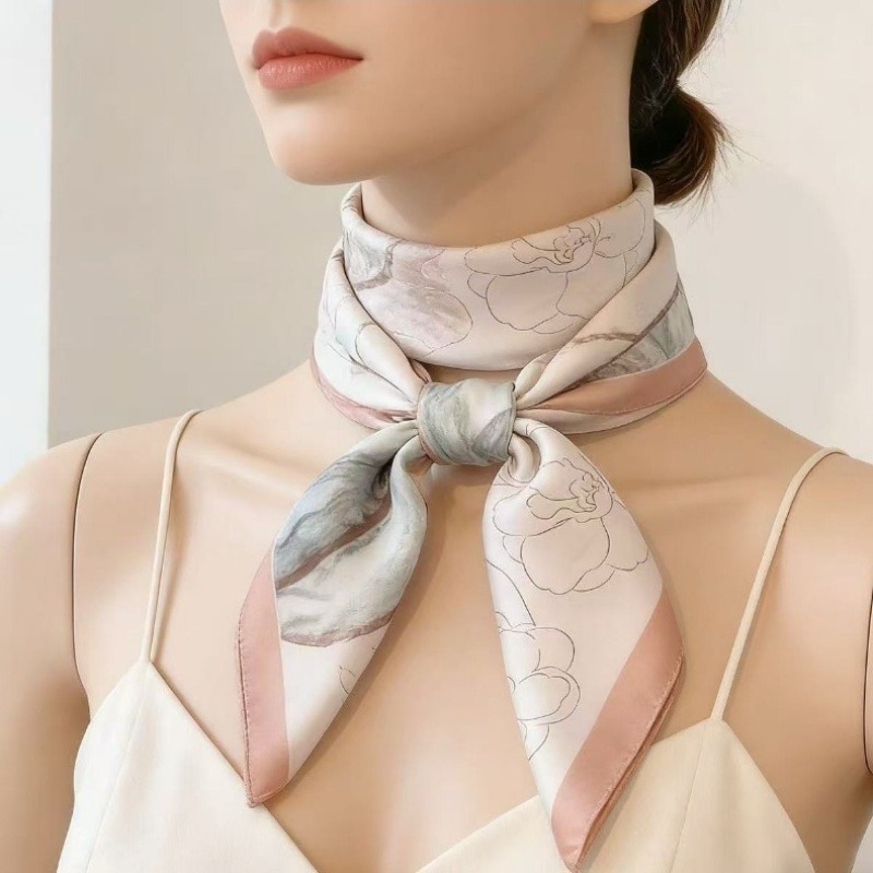 Élégant Foulard Carré en Soie Satinée à Imprimé Floral de Luxe pour Femmes, Multifonctionnel, Foulard de Cou, Bandeau pour Cheveux, Ruban pour Sac, Hijab pour Usage Quotidien