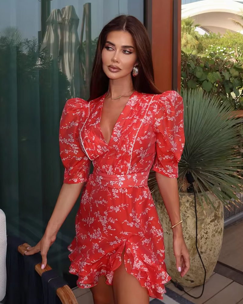Robe pour femme Guobioziy, nouvelle collection été 2026, rouge imprimée, sexy, col en V profond, mini-robe moulante, élégante et stylée pour les vacances à la plage