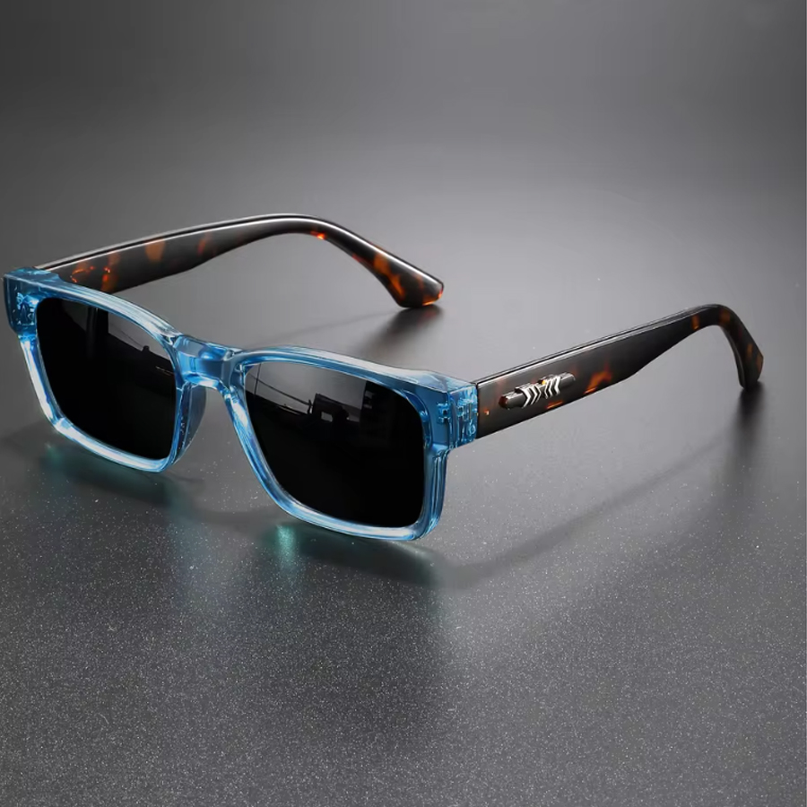Une paire de lunettes tendance à monture rectangulaire avec branches élégantes, design unisexe, idéales pour les vacances, les cadeaux et l'usage quotidien