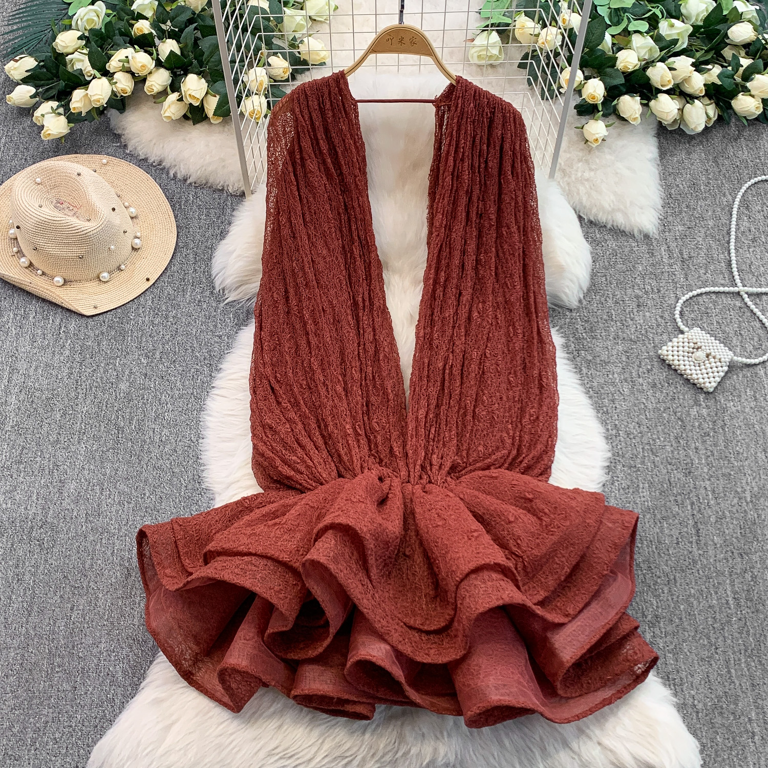 Robe de luxe légère en dentelle plissée pour femmes, col rond, Unique, mode, taille Slim, jupe courte à volants bouffantes, été