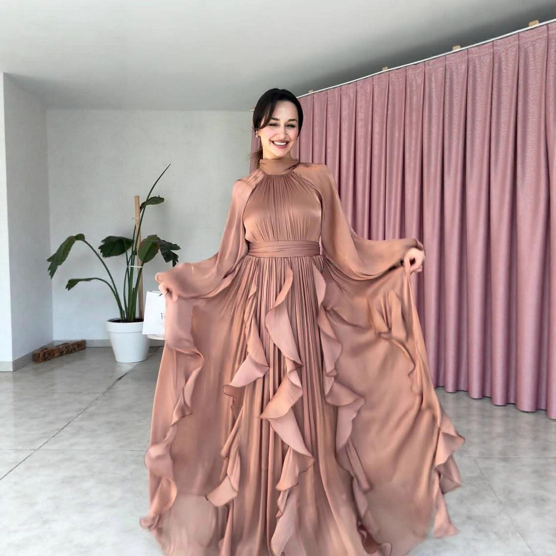 Robe de fête musulmane pour femme, Abaya, Jalabiya, Kaftan, Robe longue arabe, style Dubaï, Maroc, avec volants, pour l'Aïd et le Ramadan