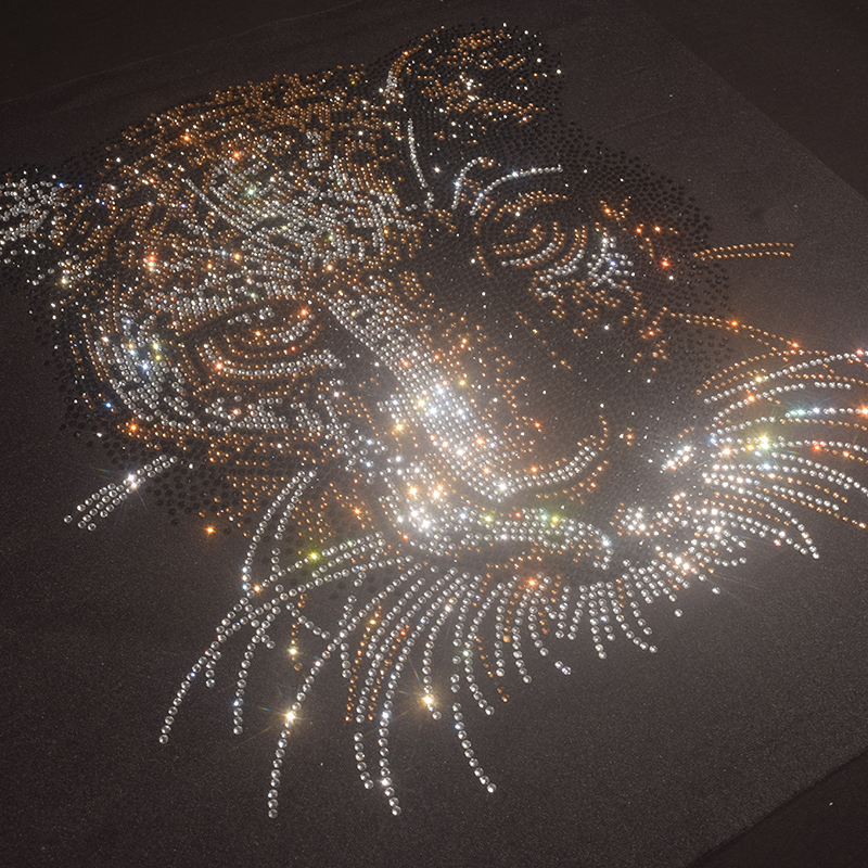 T-Shirt d'été décontracté à manches courtes en coton et soie glacée pour hommes, avec motif léopard en strass à la mode