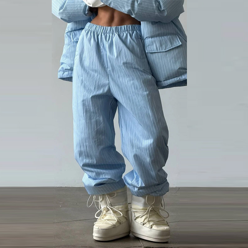 Ensemble deux pièces mode en coton rayé pour femme : Manteau à capuche zippé et pantalon large – Tenue quotidienne automne-hiver 2026