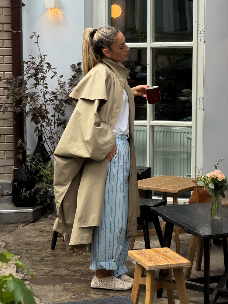 Manteaux longs kaki à col montant, design cape, bouton unique, manches chauve-souris élégantes, fente latérale, vêtements d'extérieur vintage, vestes automne 2026.
