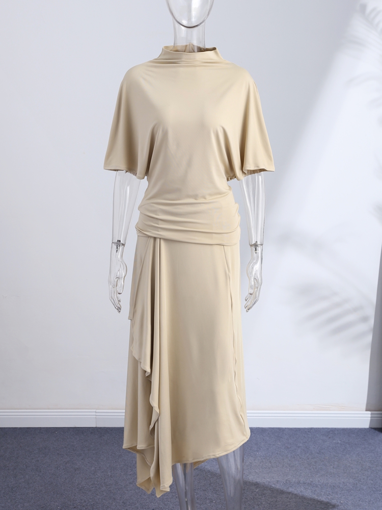Ensemble deux pièces uni pour femme : Haut à col montant et manches courtes, jupe longue drapée irrégulière coupe trapèze – Tenue décontractée pour femme, été 2026
