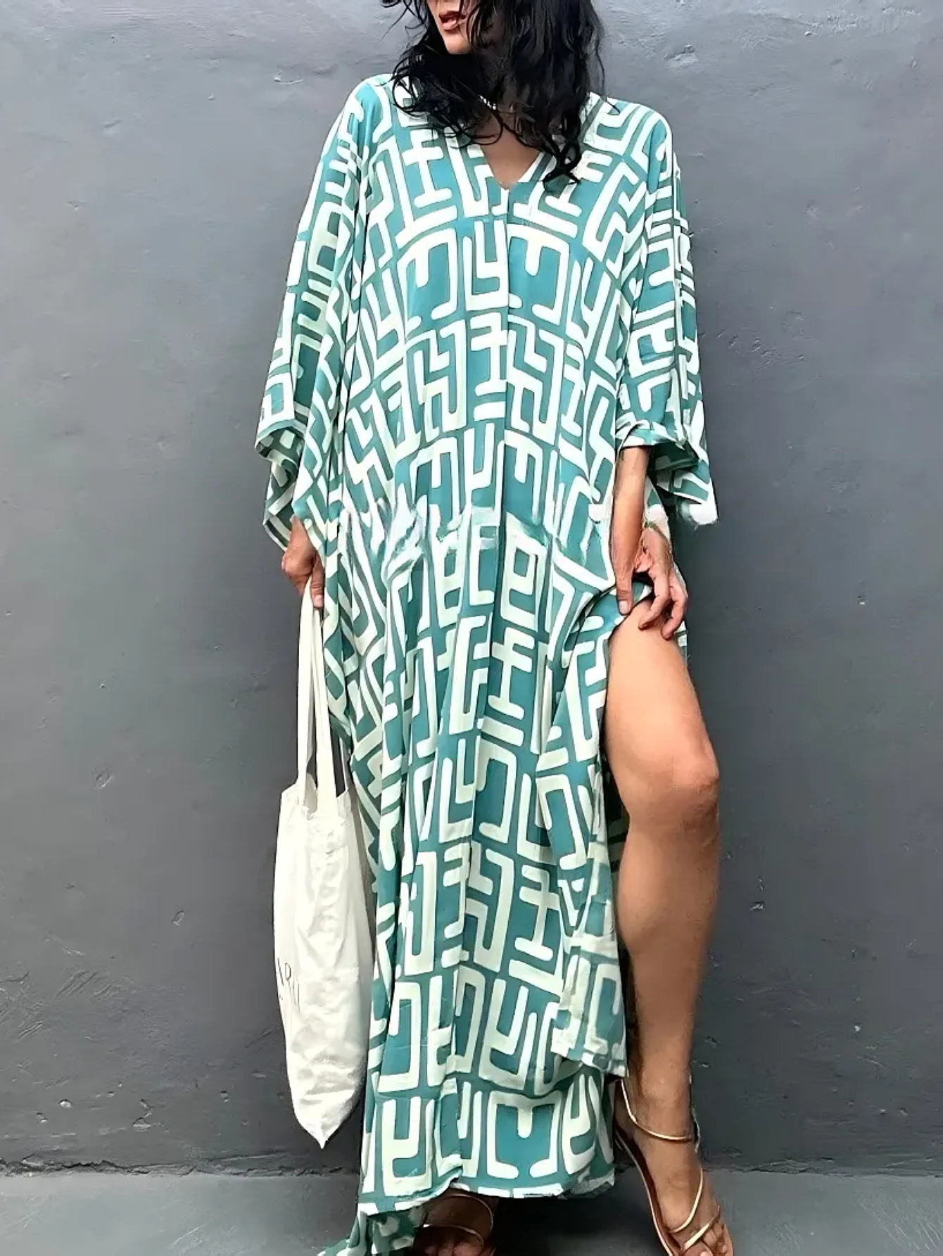 Robes caftans pour femmes, imprimé géométrique, grande taille, couverture de plage pour maillots de bain, col en V, tenues de vacances d'été, livraison directe
