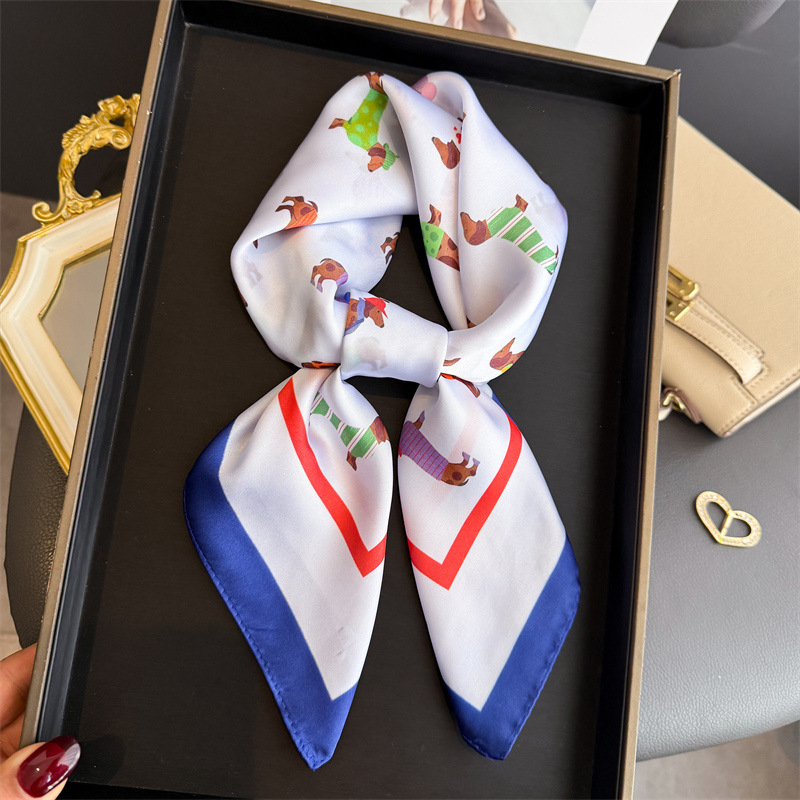 Foulard carré en soie pour femme, motif chien de luxe, en satin doux, bandeau, ruban pour sac à main, hijab, foulard de cou, bandeau pour la tête