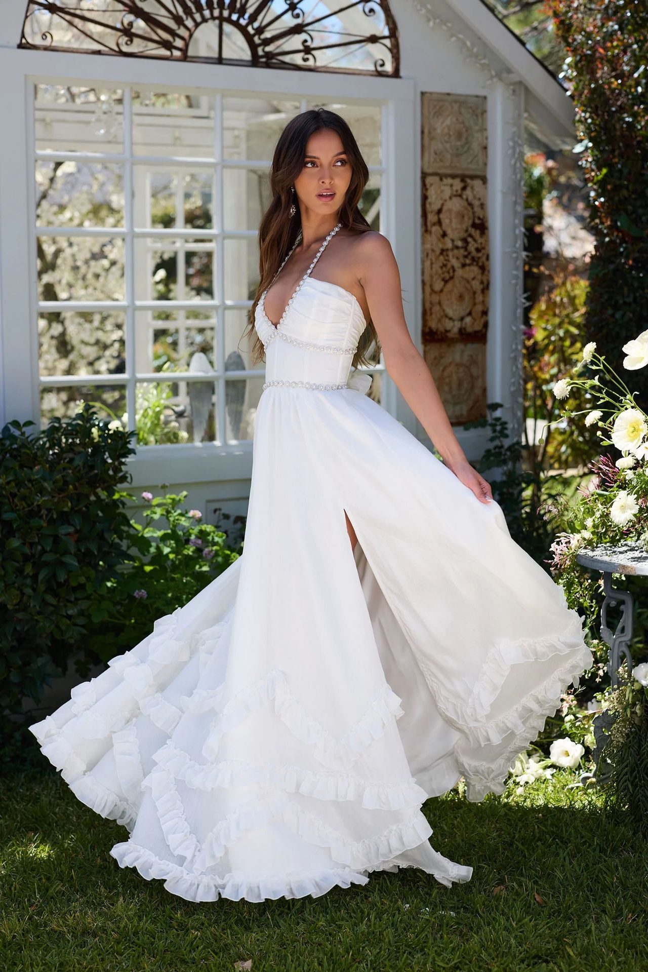 Robe longue sexy pour femme à imprimé floral, col licou, dos nu, décolleté en V, avec chaîne de perles et fente, pour soirée