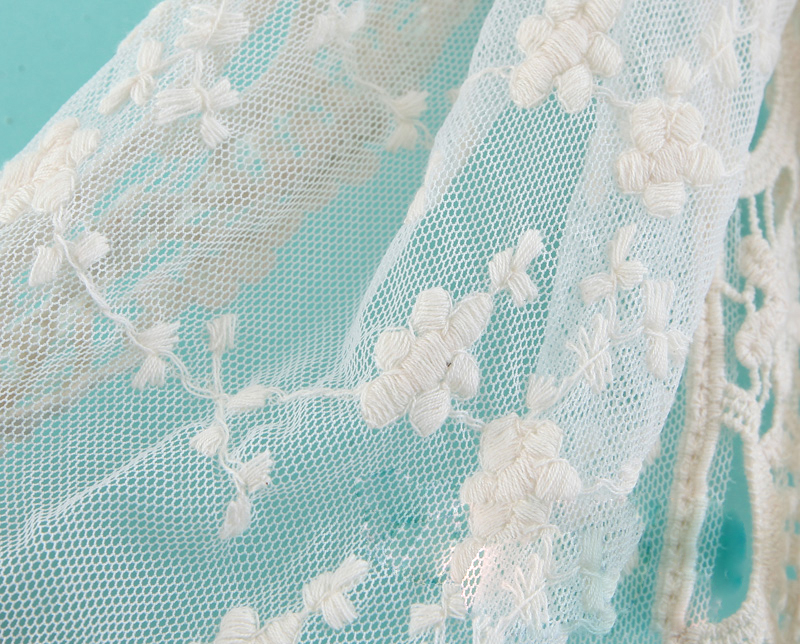 Nouveau élégant femmes longue écharpe broderie florale Crochet maille dentelle garniture châle foulards mode Lolita princesse doux Beige écharpe