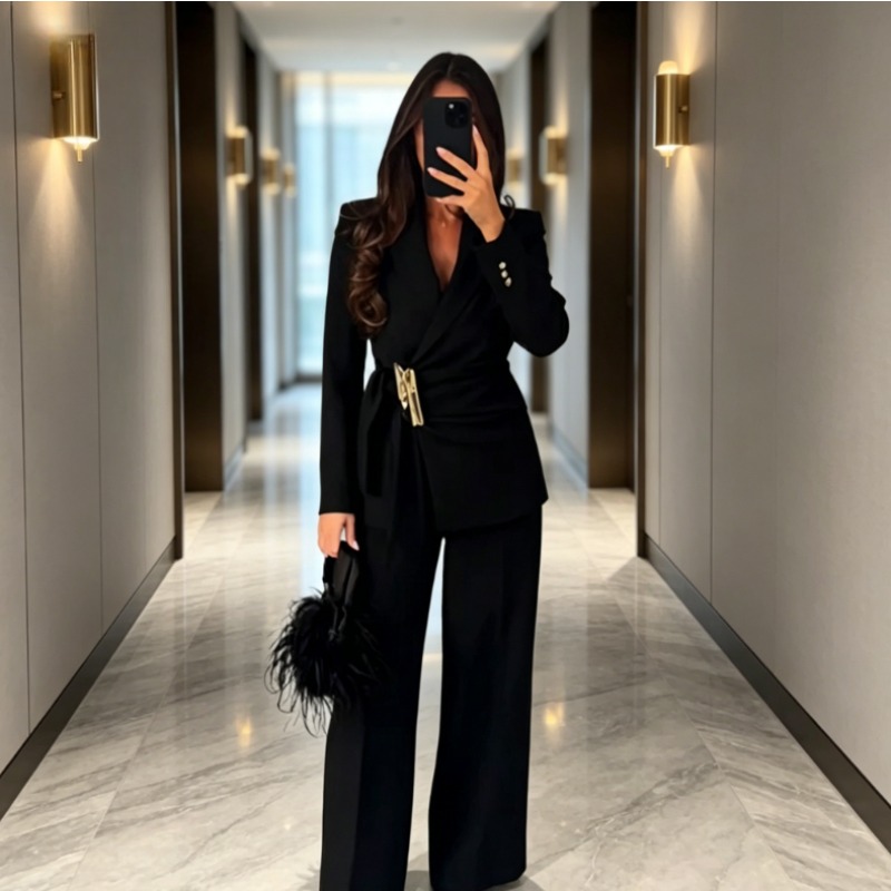 Ensemble tailleur pantalon pour femme, deux pièces, avec blazer à manches longues et pantalon droit, orné de boucles – Tenue chic pour femme