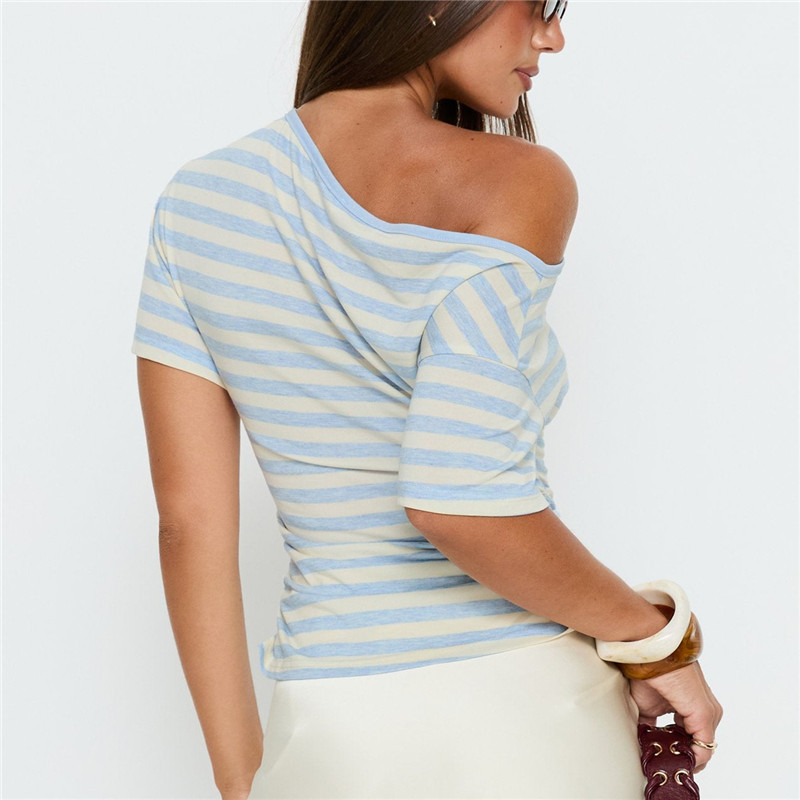 Hirigin T-shirt d'été rayé à épaules dénudées pour femme, avec manches courtes froncées sur les côtés, encolure asymétrique, hauts décontractés pour tous les jours
