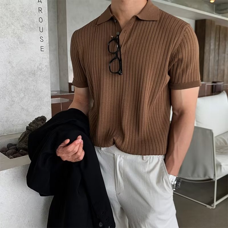 Style coréen nouveaux hommes col d'été couleur unie décontracté mince haut tricoté hommes à la mode coupe ajustée chemise à manches courtes