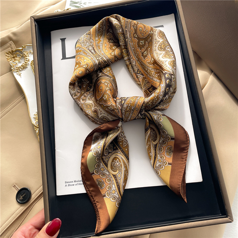 Nouveau Foulard Carré Fin en Satin Doux Effet Soie à Motif Paisley, Style Mature, Protection Solaire, pour Femme, Décoration