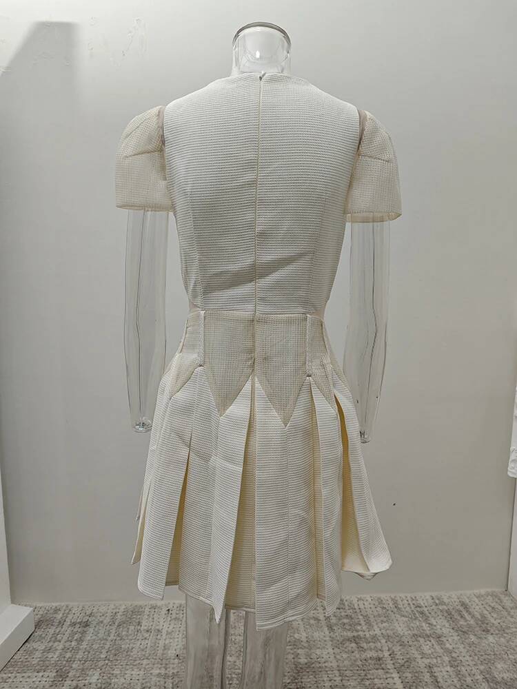 DEAT robe élégante en relief évidé à manches courtes plissée a-ligne robes de soirée pour femmes 2026 été nouvelle marée 35Z4328