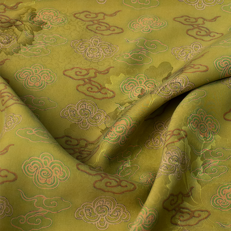 Tissu Xiangyunsha 100% Soie de Mûrier Doux pour la Peau, Motif Floral Élégant, Matériel de Couture Fait Main pour Tenues Féminines et Projets DIY