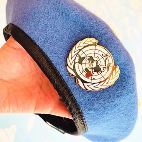 UN BLUE BERET-Casquette de la Force de maintien de la paix des Nations Unies, chapeau avec insigne de l'ONU, accessoire de costume de cosplay de jeu souvenir de calopsitte