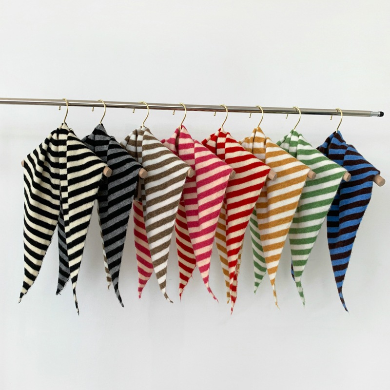 Nouvelle Écharpe Châle en Laine pour Femme, Tricotée, Chaude et Douce, Rayée, Forme Triangulaire, Bandana de Marque Tendance, Écharpes en Laine pour Femme