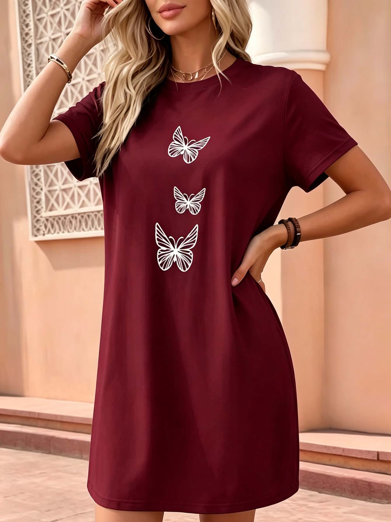 Robe d'été à manches courtes pour femmes, élégante et tendance, avec imprimé papillon, idéale pour les sorties estivales
