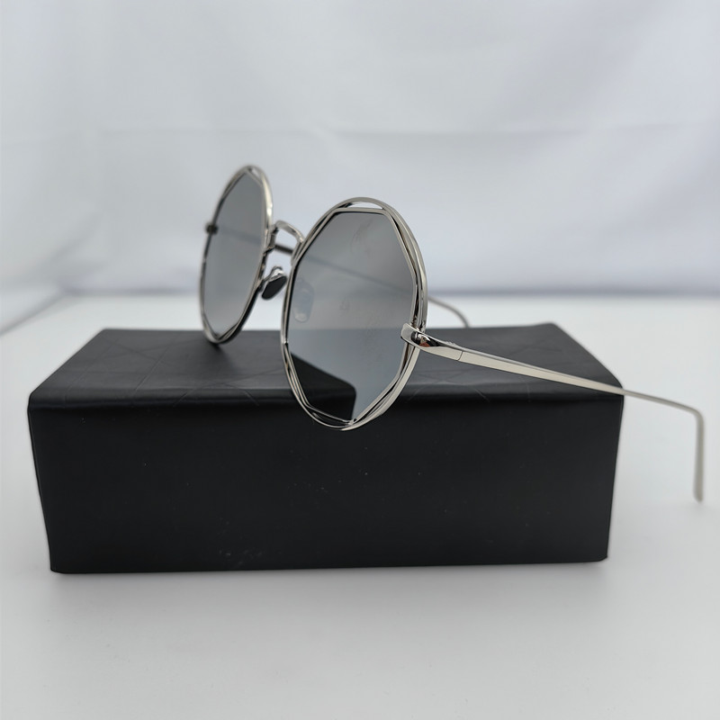 Lunettes de soleil rondes en métal pour femmes et hommes, lunettes de soleil à grande monture, lunettes argentées, mode féminine, UV400, 2024