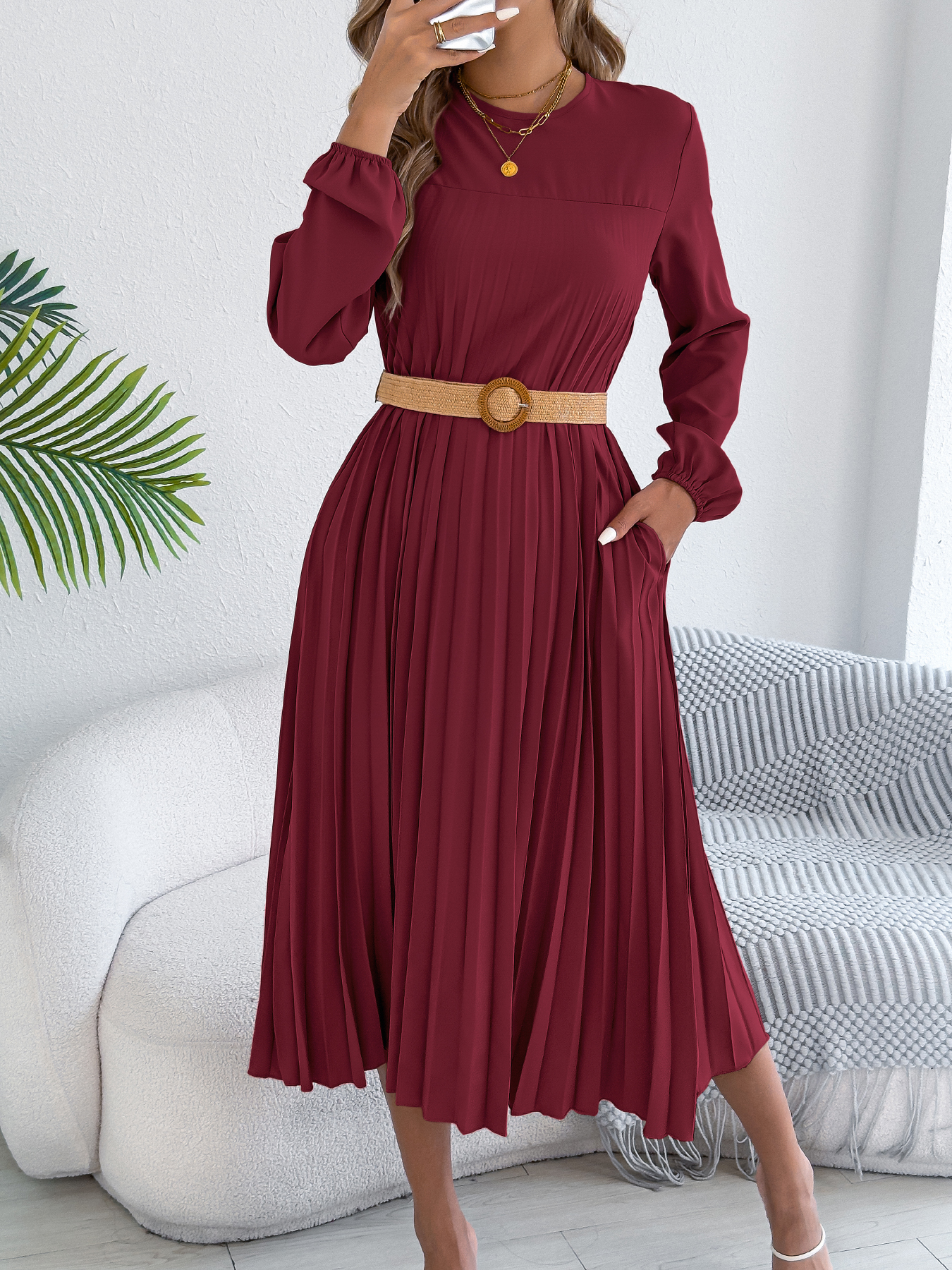 Robe élégante pour femmes 2026, couleur unie rétro, col rond, manches longues, robe plissée sans ceinture, automne-hiver 2026, vert kaki, rouge