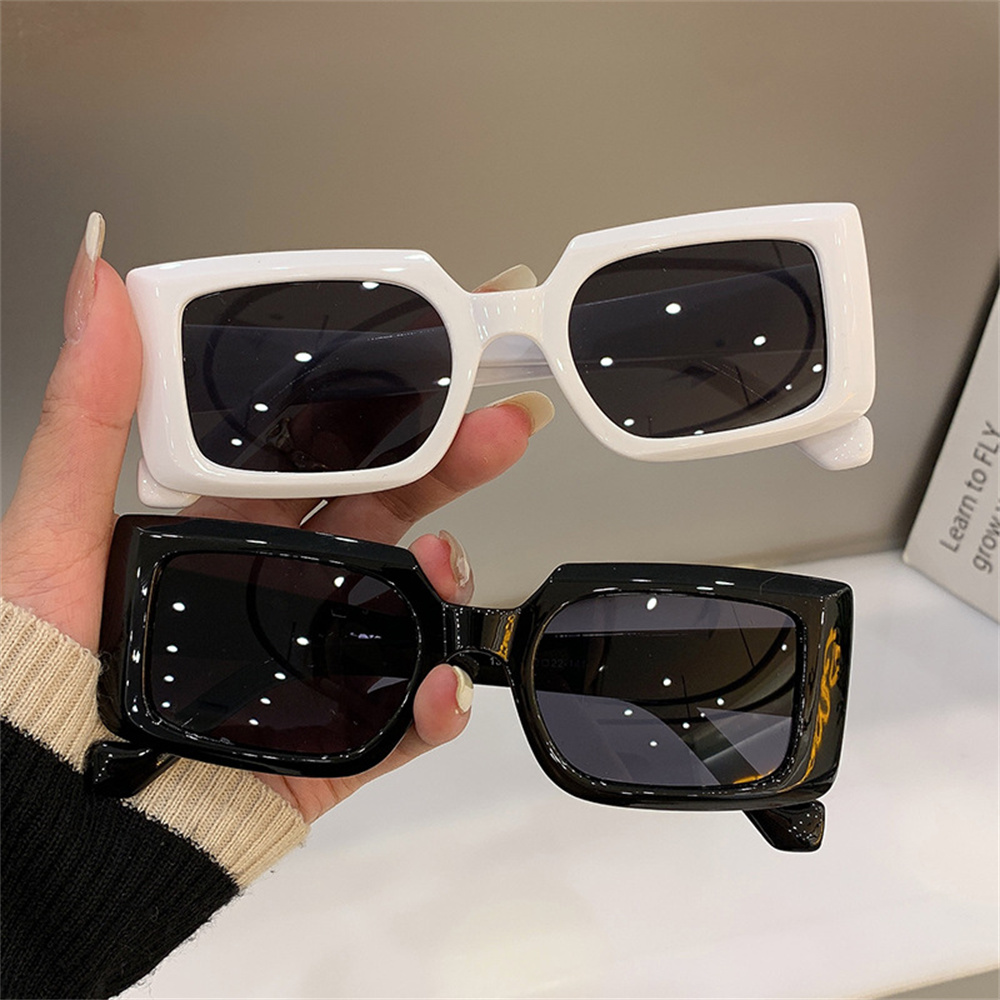 2025 nuances de couleur femmes petites lunettes de soleil noir à la mode lunettes carrées Vintage rétro vert lunettes femme unisexe lunettes en gros