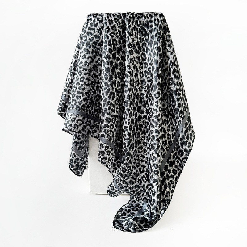 Écharpe carrée de luxe 90*90cm pour femmes, élégante, hijab, foulard léopard, écharpe en soie douce, châle long