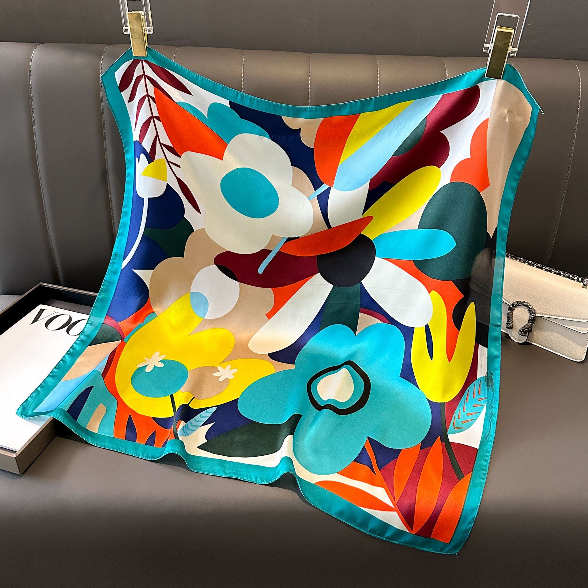 Mode imprimé soie bandeaux Écharpe femmes 2024 printemps nouveau Elagant Floral Bandana cou Foulard bandeaux Foulard femme écharpes
