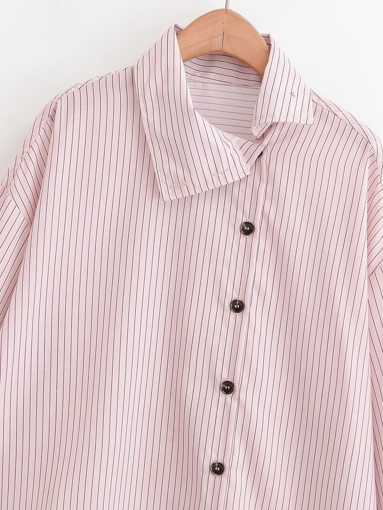 Chemise pour femme 2026 – Nouvelle collection été style européen et américain – Haut asymétrique à manches longues rayé pour femme
