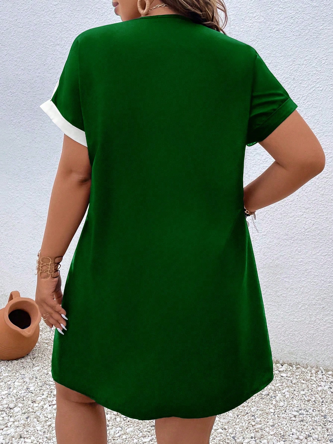 Robe élégante à manches courtes avec imprimé floral 3D et col en V - Robe d'été décontractée pour femmes grandes tailles