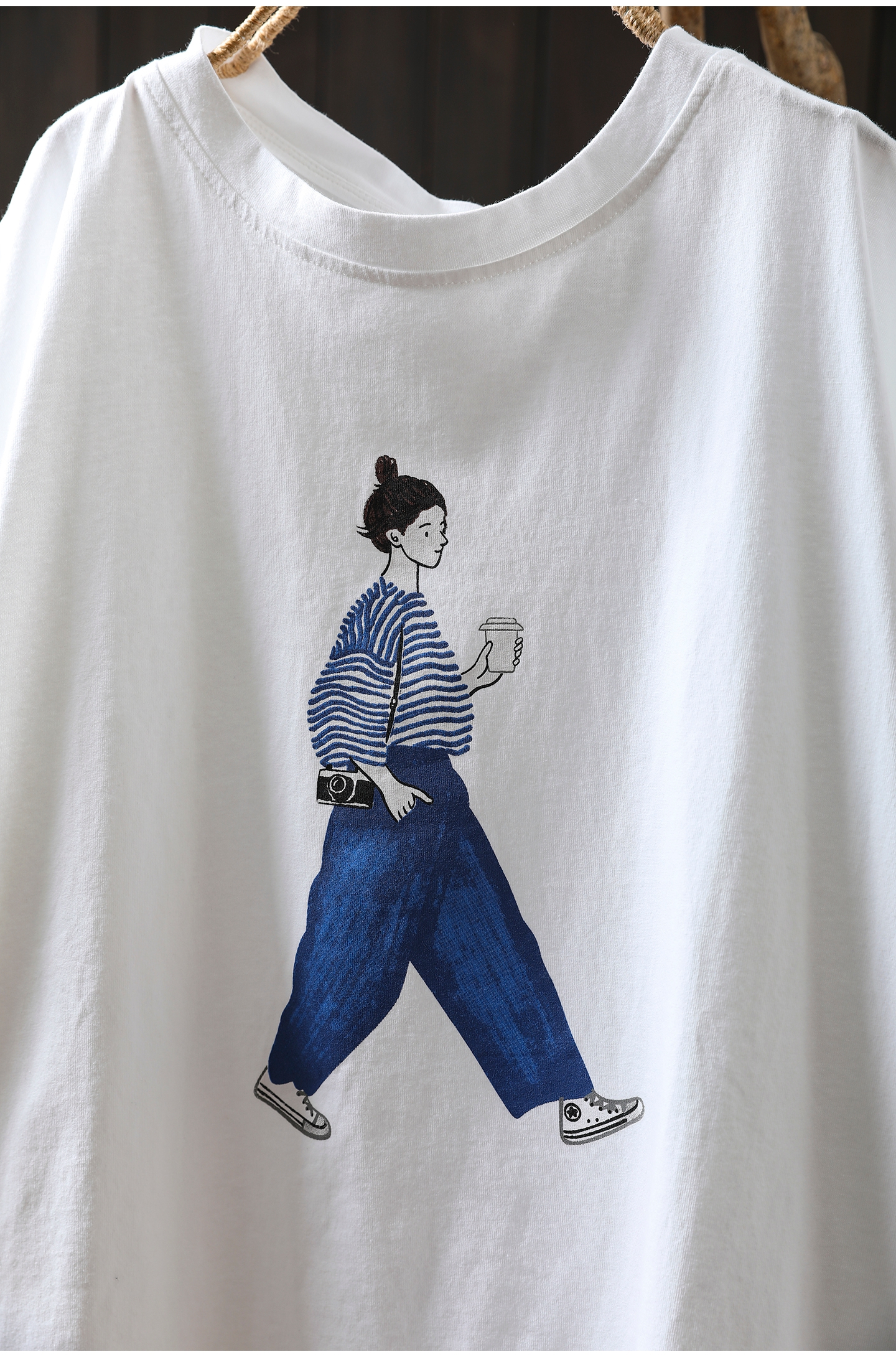 Automne femmes T-shirt 2025 nouveau décontracté col rond imprimé à manches longues pulls rétro hauts