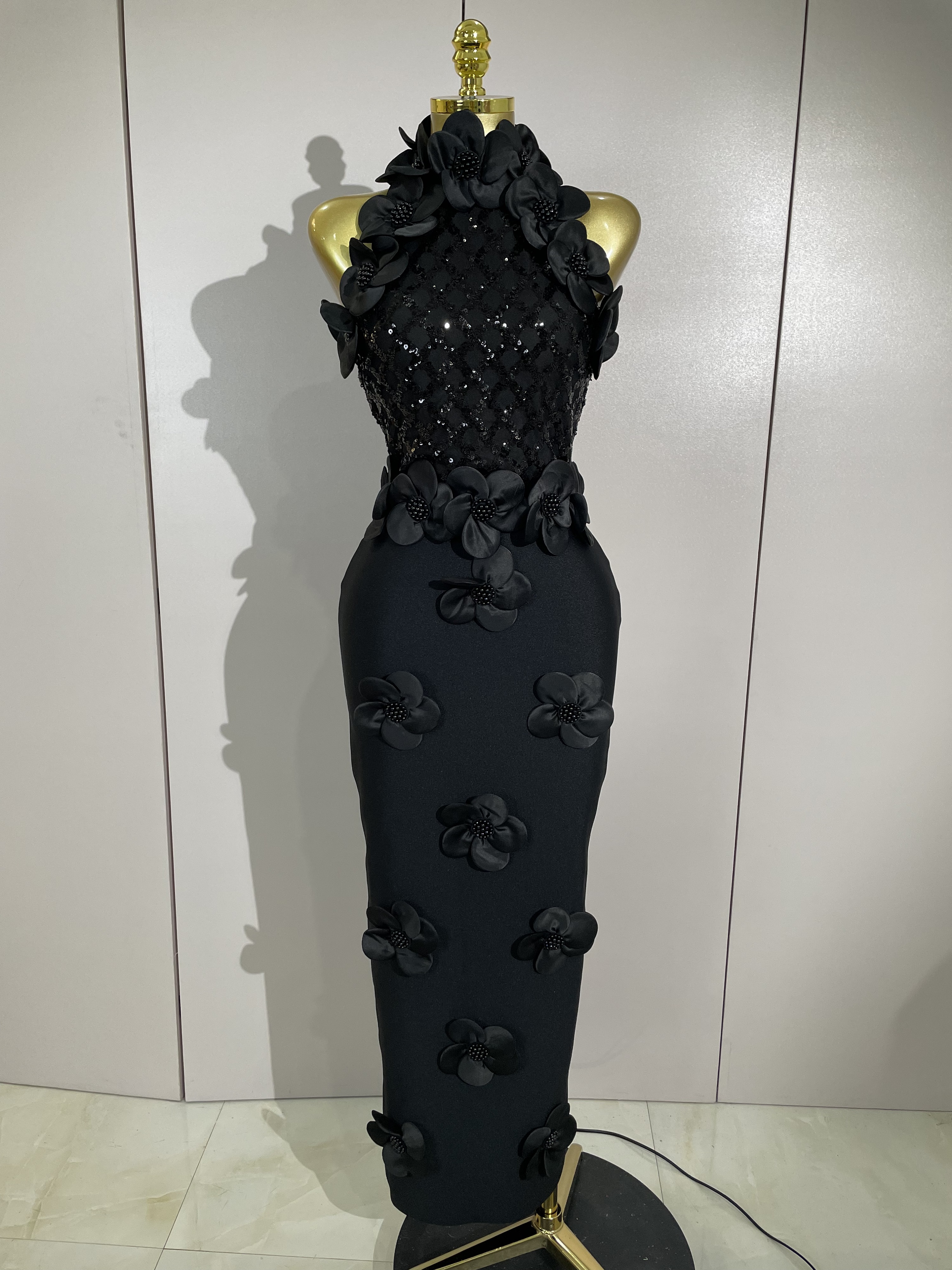 Robes de soirée d'anniversaire de haute qualité, noires et rouges, ornées de fleurs perlées, en maille patchwork, longues, style bandage, pour célébrités, bal de promo, soirée et club
