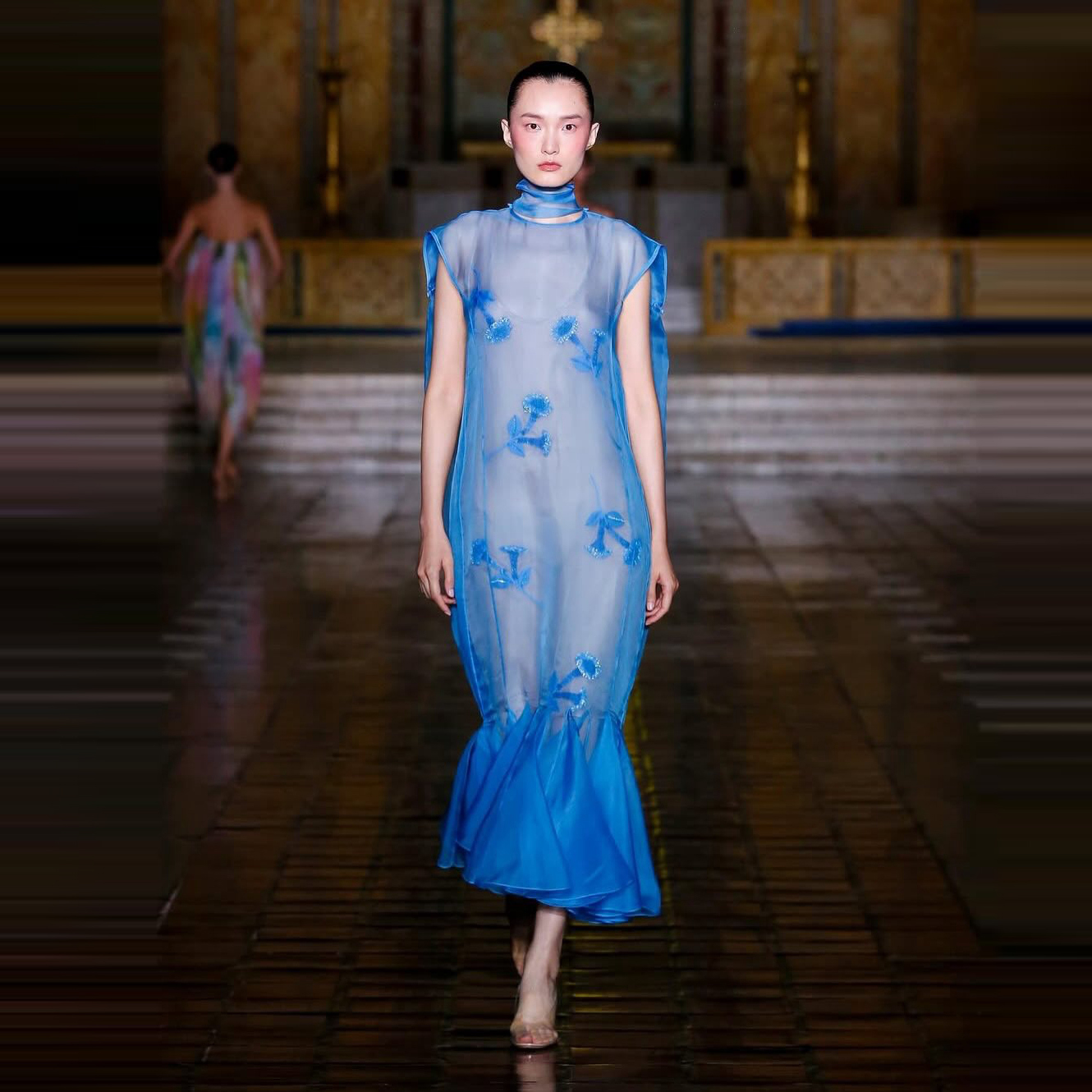 Nouvelle Robe Longue Élégante pour Femme en Maille Bleue, Col Montant, Broderie Florale, en Chiffon et Tulle, Robe de Soirée Formelle