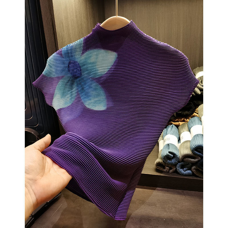 Femme vêtements T-shirt Miyake plissé Grain imprimé T-shirt femmes manches courtes rétro col mi-haut été Joker haut mince