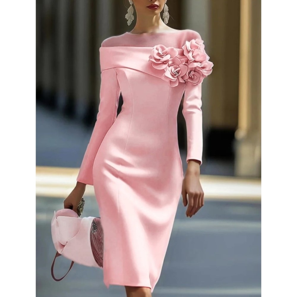 Robe de soirée élégante pour femme, style mode, collection Printemps-Été 2026, col rond, avec empiècements latéraux floraux, coupe ajustée et moulante aux hanches