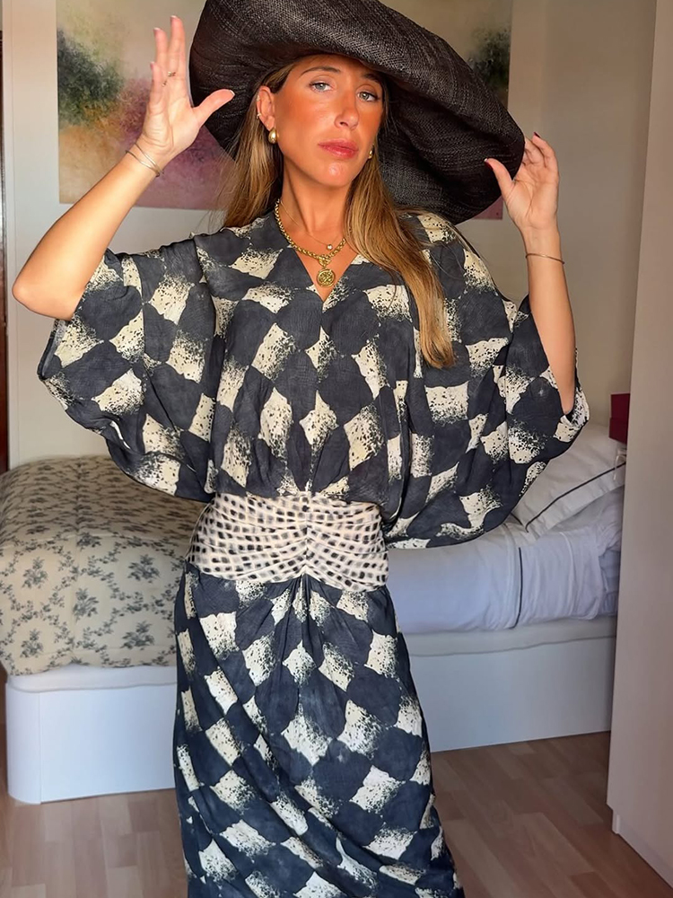 Robe longue imprimée pour femme, col en V, manches chauve-souris, taille cintrée, coupe ample, jupe évasée, élégante, chic plage, vêtements d'extérieur