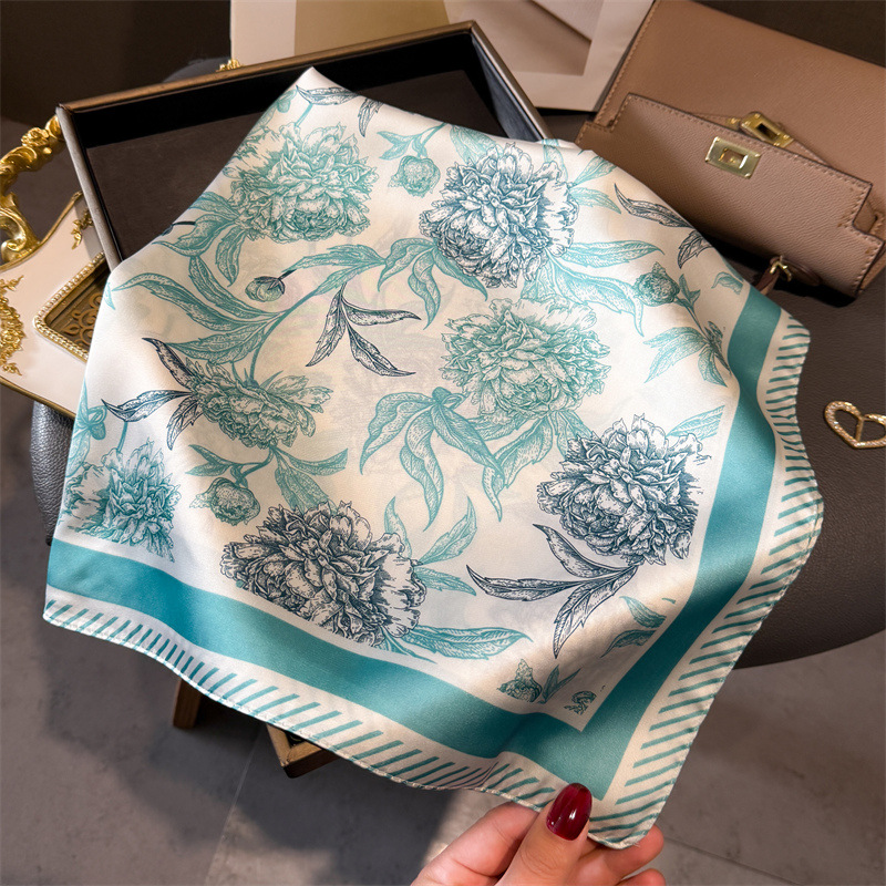Foulard en Satin pour femmes, mouchoir imprimé, Bandana, petit silencieux de cou, Hijab, châles carrés, 70x70cm, nouvelle collection