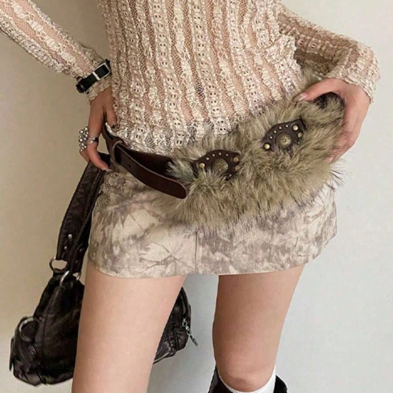 Ceinture en fausse fourrure bohème couleur unie, style Y2K vintage, accessoire sexy à porter avec des manteaux et des jeans