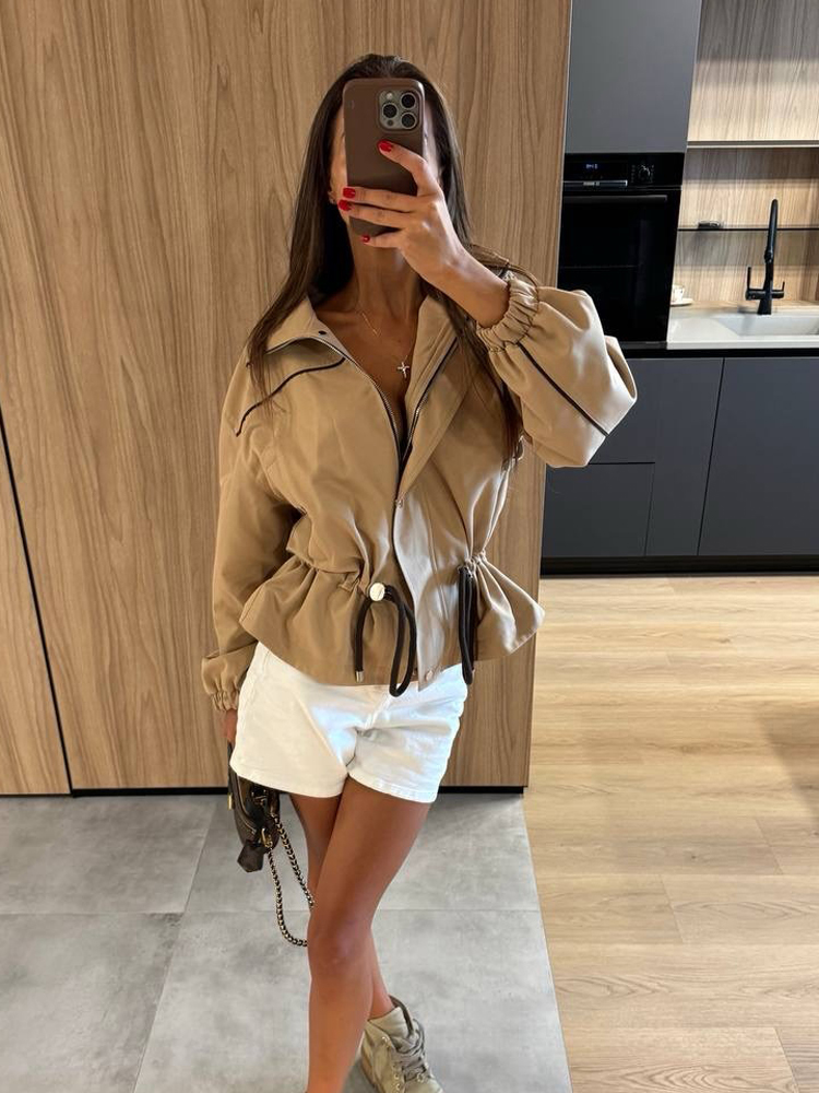Veste coupe-vent chic pour femme, col blanc, taille ajustable par cordon, poignets élastiques, coupe ample, vêtement d'extérieur, nouvelle collection printemps 2026, cardigan de voyage.