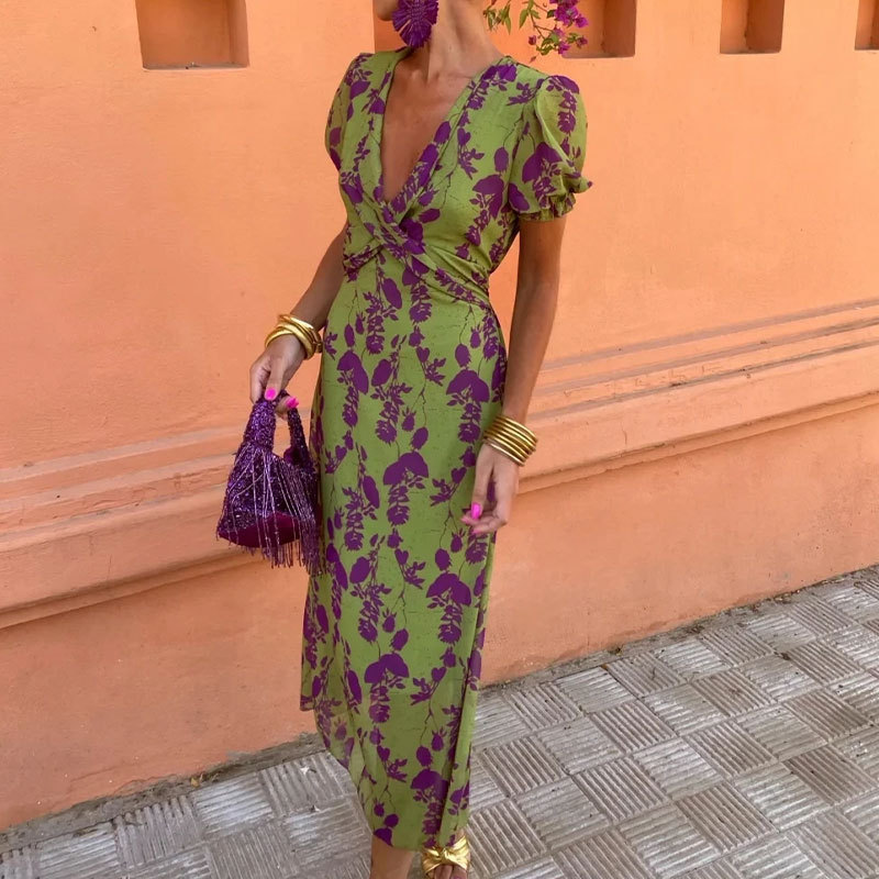 Robe Imprimée Contrastante Tendance avec un Style Élégant, Col en V Ajusté, Manches Courtes, Sexy et Décontractée pour les Vacances, Robe pour Femme