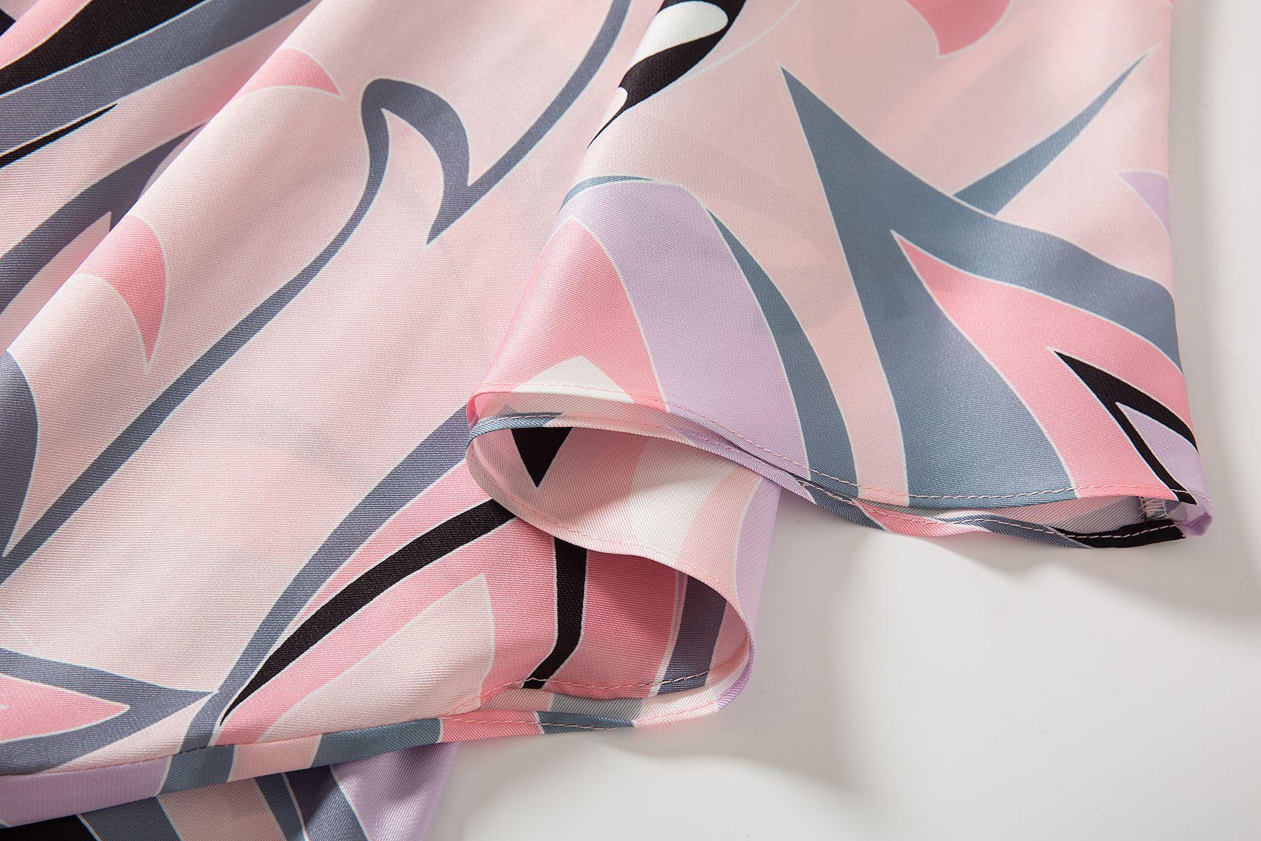 Robe caftan de créateur de luxe 2025 |   Robe de plage longue en soie surdimensionnée pour femme |   Vêtements de vacances d'été multicolores