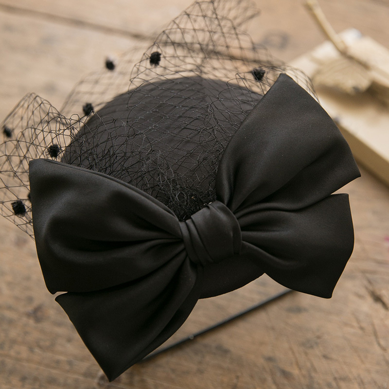 Chapeau en maille à nœud papillon, visage forgé, robe de défilé, couvre-chef Photo britannique rétro léger, chapeau de luxe
