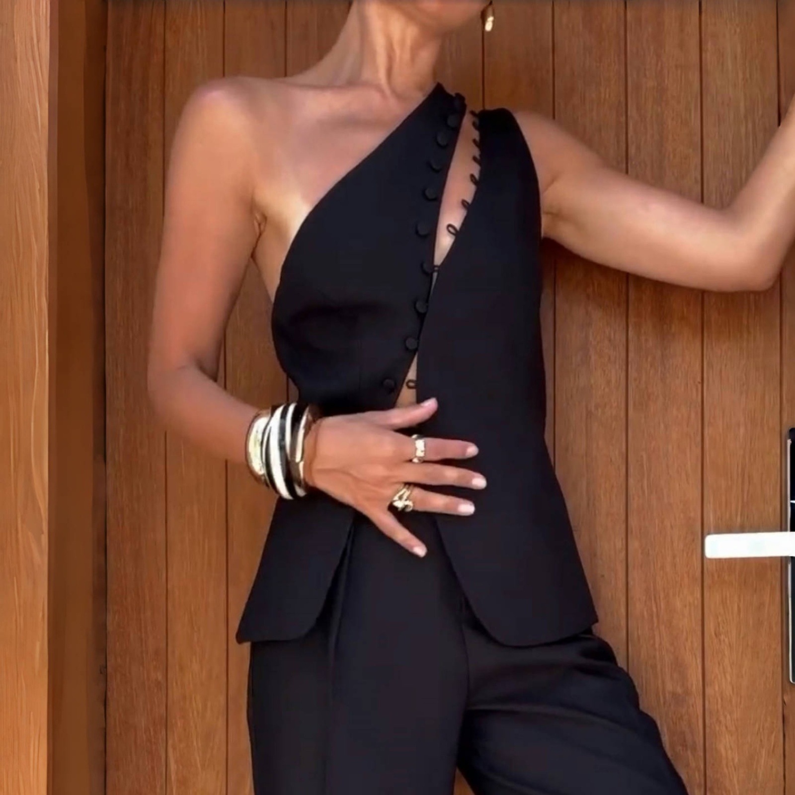 Gilet sans manches au Design élégant pour femmes, Sexy, simple boutonnage, Slim, irrégulier, rue asymétrique, chemisier d'été pour dames
