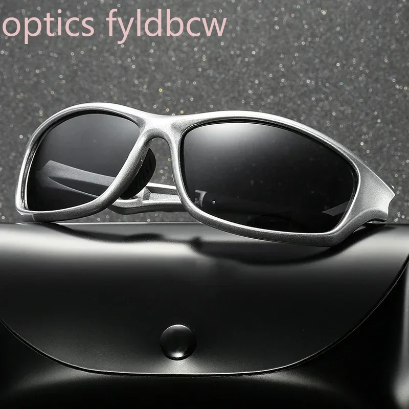 Lunettes De Soleil Homme UV400 Polarisées Plein Air Conduite Plage Sport Enveloppantes Stylées Tendance Légères Confortables Élégantes Flexibles Classiques Élégantes Vintage Modernes Luxe Oversize Grandes Carrées