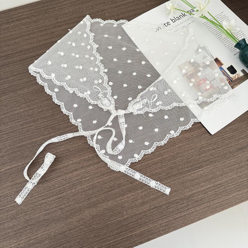 Foulard de tête en dentelle tendance pour femme, rétro, blanc, à motif floral, triangulaire, idéal pour les voyages et les photos, accessoire capillaire