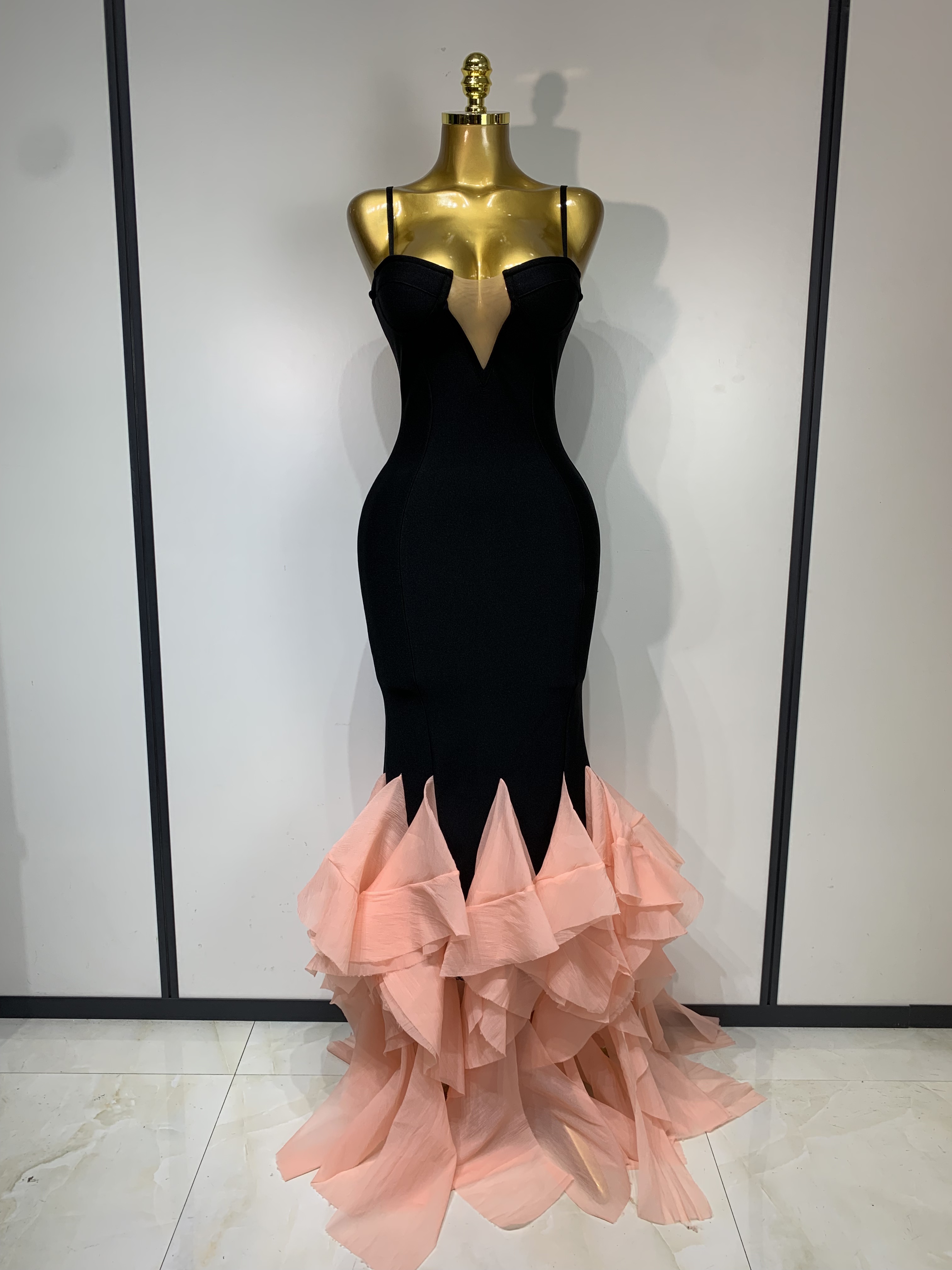 Robe longue moulante noire sexy à col en V pour femme, robe de soirée de luxe pour anniversaire, bal de promo, robe de cocktail élégante pour célébrités