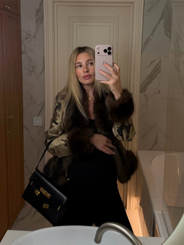Veste Courte Femme Vintage à Motifs Floraux Jacquard, Col en V, Manches Longues, Bordure en Fausse Fourrure, Collection Automne Hiver 2026, Tenue Quotidienne pour Femme