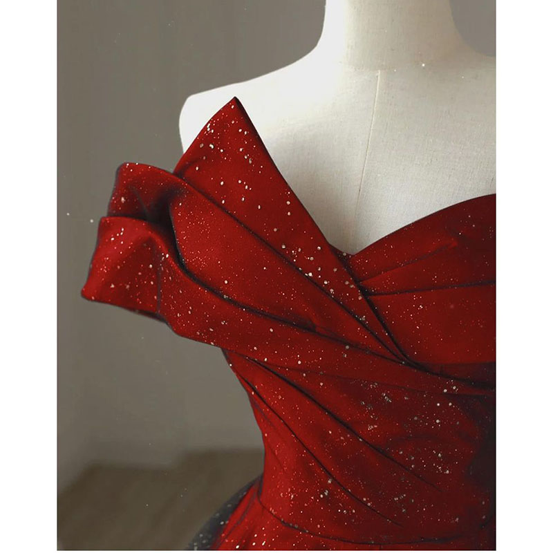 Robe de mariée de soirée 2026 Nouvelle Robe de mariée rouge haut de gamme à épaules dénudées Robe de fiançailles française pour femme