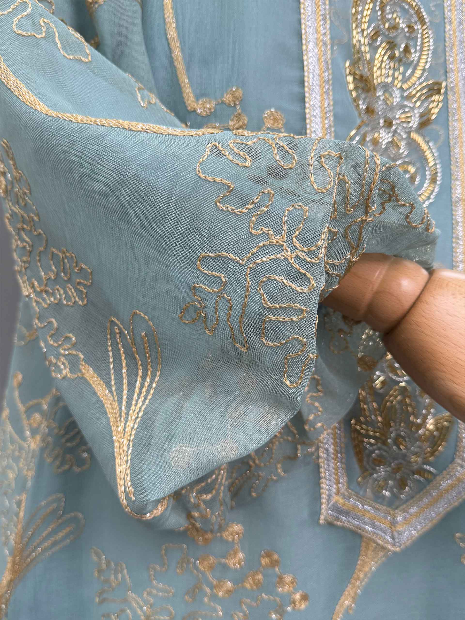 Robe Abaya Islamique Modeste pour Femme, Broderie Florale Dorée, Style Marocain, Ceinture Décontractée, Manches Ballon, Longue et Élégante
