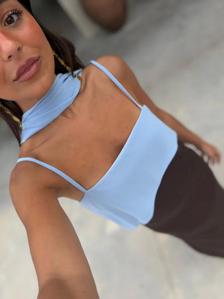 Robe longue en satin à col écharpe, fines bretelles spaghetti, col drapé, taille haute, fente latérale, collection été 2026, robe de soirée chic